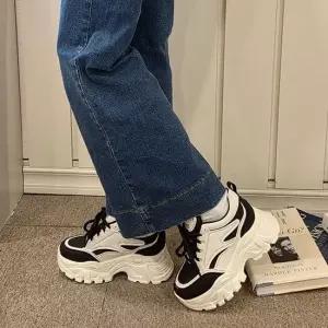 스니커즈단화 런닝화 패션 로퍼 방한 커플운동화