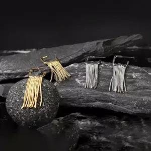 시후주얼리 스퀘어 테슬 드롭 귀걸이 EC478E-WFINCX1