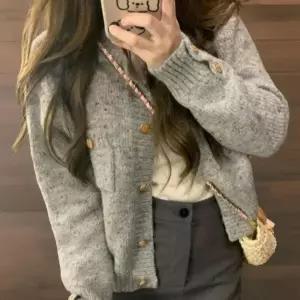 [하프클럽/]여성 일상 스타일 금색 버튼 니트 카디건