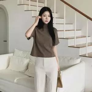 여성 골지 반팔 티 폴라 넥 프릴 디자인