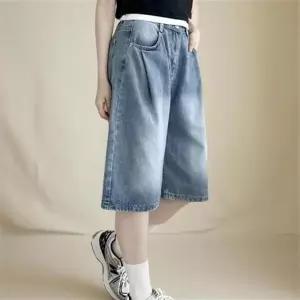 여성용 연청색 뒷밴딩 와이드 청반바지