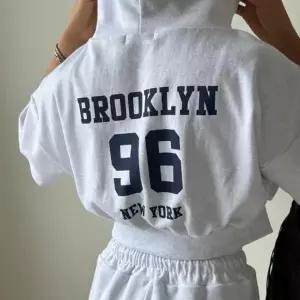 여성 여름 트레이닝 세트 레터링 크롭 반팔 후드 반바지