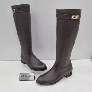 [탠디]미셸by탠디 여성 3CM 국내 제작 기모 내피 메탈 포인트 장식 클래식 롱