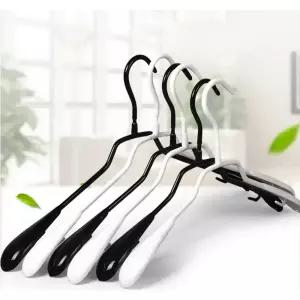어깨뿔방지 옷걸이 10p 미끄럼방지 논슬립 실리콘 코팅 스텐 니트 정장 옷걸이