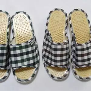 [셀러허브]남성 오피스 지압슬리퍼 푹신 격자 슬리퍼 (S9473285)