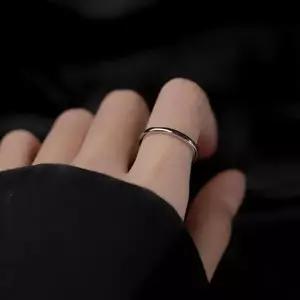 [셀러허브]여자 데일리 코디 링 싱글 물결 실버 반지 (S16727646)