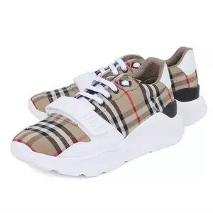 버버리 빈티지 체크 벨크로 남성스니커즈 8048577