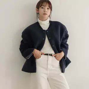 [엘리시아] 30% 할인 2월 특가 [MADE] 바시티 양털 데일리 봄버 JP