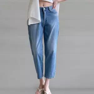 여성 대형 배기 스타일 8부 스트레치 워시드 히든밴딩 청바지