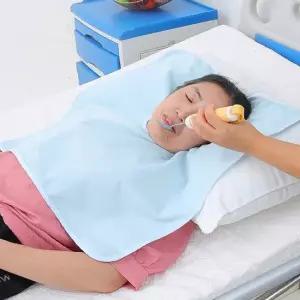 웰스홈 와상환자 턱받이 방수 간병용 식사보조 어르신 요양 위생 케어용품