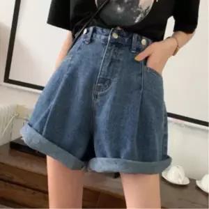 여성용 스트리트 스타일 스냅버튼 데님 핀턱 반바지