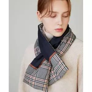 갤러리아 DBMU5F958BK 닥스 여성 블랙 체크 배색 패딩 머플러