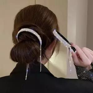 [하프클럽/셀러허브_여성트랜드패션]집게 원형 핀 똥머리가발 똥머리핀 바