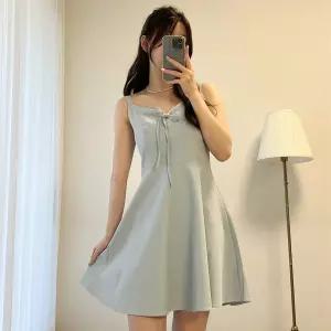 여자 러블리 리본 하트넥 나시 스모크밴딩 미니원피스