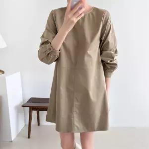 여자 가을 데이트룩 절개 뒷포켓 박시 미니원피스