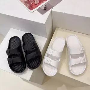 남녀공용 더블 버클 스트랩 고무 샌들 WFHZV7M