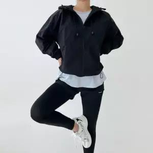 스포츠 러닝 여성 후드바람막이 후드 파크골프 (WFK98F4)