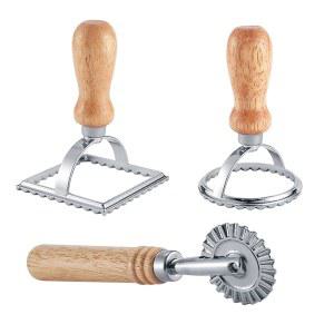 롤러 휠 세트가 있는 라비올리 메이커 스탬프 커터, 나무 손잡이가 있는 파스타 메이커 몰드 및 플룻 엣지, 파스타, 만두 라자냐, 피에로기용 라비올리 커터 및 프레스 스탬프 u2013 (커터가 있는 3세트)