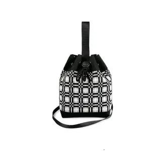 여성 토트크로스백 조리백 니트 버킷백 가방 블랙체크 (WFK9AK1)