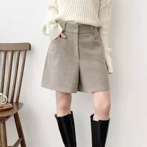 [다잇템] 여자 4부 겨울숏팬츠 넓은 양기모 클래식 반바지24025871588872