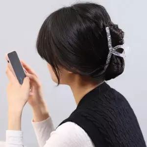 [하프클럽/셀러허브_여성트랜드패션]꼬임 집게핀 잉크패턴집게핀 페인팅집