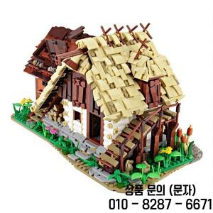 BuildMOC 레트로 중세 건축 상점 물 밀 빌딩  집 오두막 벽돌 모델 장난감 14세 이상