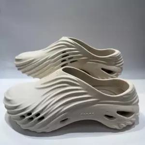 [크록스]  워터컬러마블 웨이브 211811-2Y3