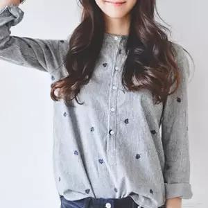 스트라이프 남방 잔잔한 나뭇잎 자수 디자인 깔끔하고 단정한 차이나카라 캐주얼한 여성 셔츠