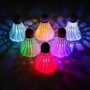 깃털 야광 세트 4PCS 셔틀콕 용품 야외운동 셔틀콕 야광 스포츠 레저