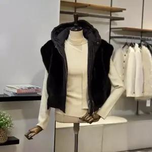 [반에이크]VB5ZPDM318Z_퍼 패딩 조끼