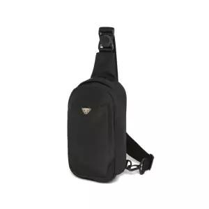 다이나핏 골드GOLD 로고 슬링백_Black YUA26B26Z1 913707