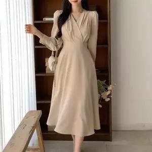 여성 하객 롱원피스 1P A라인 하늘한 치마 데이트룩 (WFK68Y6)