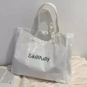 영문 레터링 비닐 코팅 숄더 에코백 생활방수 캐주얼 WF61614