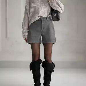 [다잇템] 여성 FW 편한 미니멀리즘 3부 페이크울 속밴딩 반바지