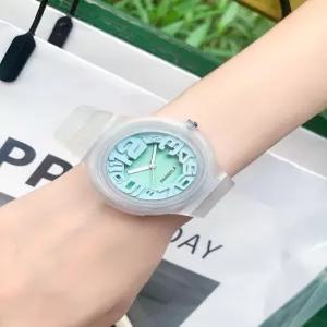 디자인 시계 고해상도 컬러 학생용 워치 젤리 스트랩 유니크 손목시계 생일 선물