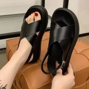 풋웨어 꼬임장식엑스 하절기 시즌 데일리룩 스트랩디자인 검정 레이디