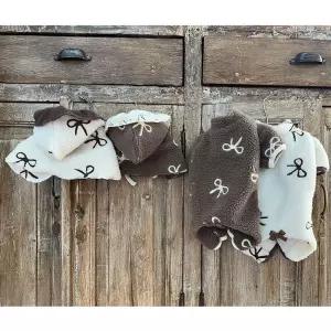 강아지 반려동물 리본 양털 뽀글이 후드케이프 올인원옷 겨울 리스 기모 애견티셔츠 티셔츠