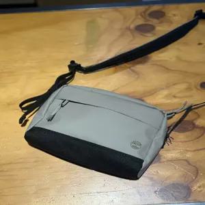 [팀버랜드][팀버랜드] 팀버랜드 A278A A0F 남녀공용 아웃도어 크로스 바디 백 그레이 (P003752302)