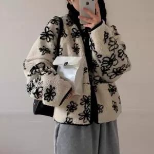 [신상오픈런]|KCJ6C48|여성 크롭 플라워 패턴 양면 뽀글이 플리스 자켓