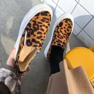 여성 통굽 호피무늬 스니커즈 키높이 여자단화 슬립온 WCBB938