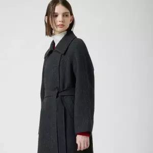 [롯데백화점]씨씨콜렉트 헤링본 벨티드 하이넥 롱 코트 C254MSG534