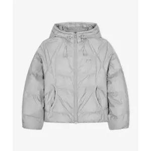 뉴발란스 NBNPG1W212 WOMEN 플라잉 경량 후드형 다운 (SILVER) NBNPG1W212_91 317540