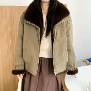 여자 리버시블 페이크퍼 폴라넥 탱크 무스탕