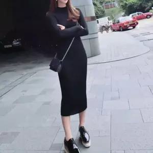 [오노마] ONM 미디원피스 니트 골지 라인 핏감 타이트한 브이넥 (S12075411)