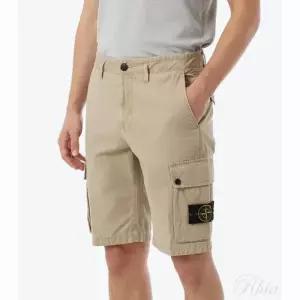 [스톤아일랜드]코튼 로고 패치 카고 쇼츠 149781140