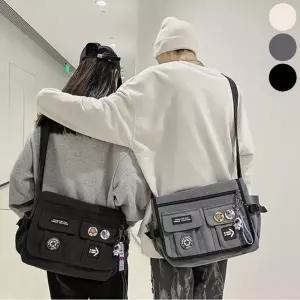 크로스백 가방 메신저백 짱 뱃지 수납력 학생 키링