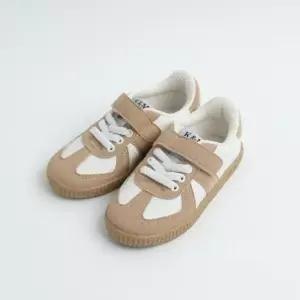 배색 어린이 스니커즈 180만 가능