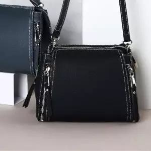 [골드스마일]토트 크로스 가죽백 스티치 스퀘어 가방 블랙 중년남자가방