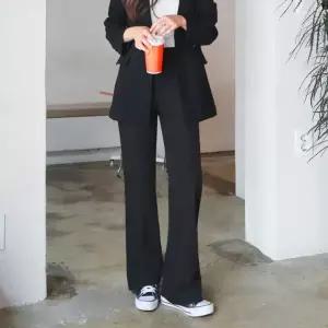 [숏/일반] 수비진 투버튼 하이웨스트 와이드 스판 슬랙스/여성슬랙스