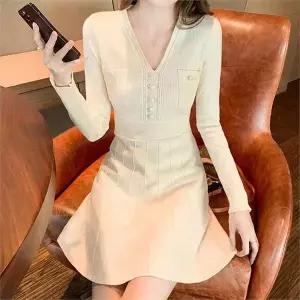 [오노마] ONM v넥 단추장식 니트원피스 오피스룩 데일리 원피스 (S8818685)